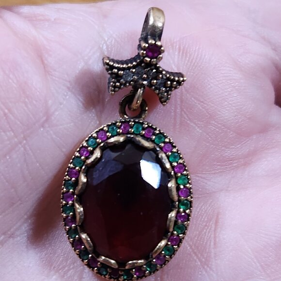 Vintage Womens Ruby & Emerald Pendant in 14kt & 925 Sterling Silver - Picture 5 of 8